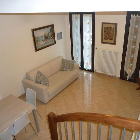 Casa Cuore - Love Pets - Fronte Ospedale Sacro Cuore Negrar Zewnętrze zdjęcie